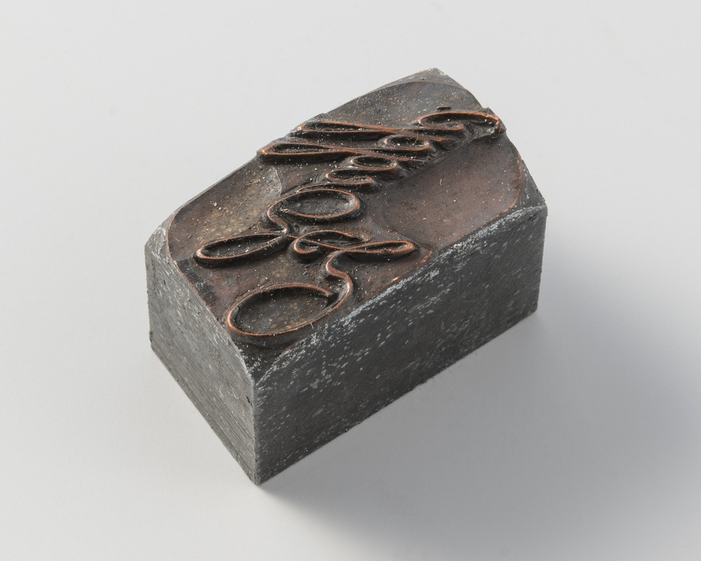 Kleine cliché met opdruk