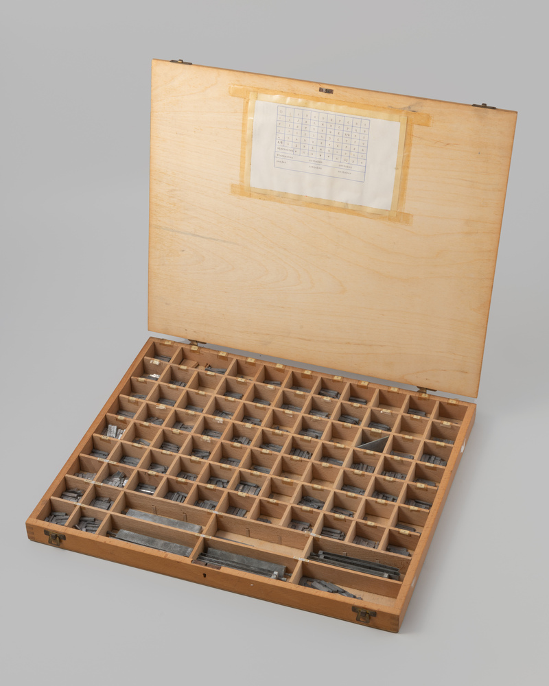 Zetmateriaal in doos