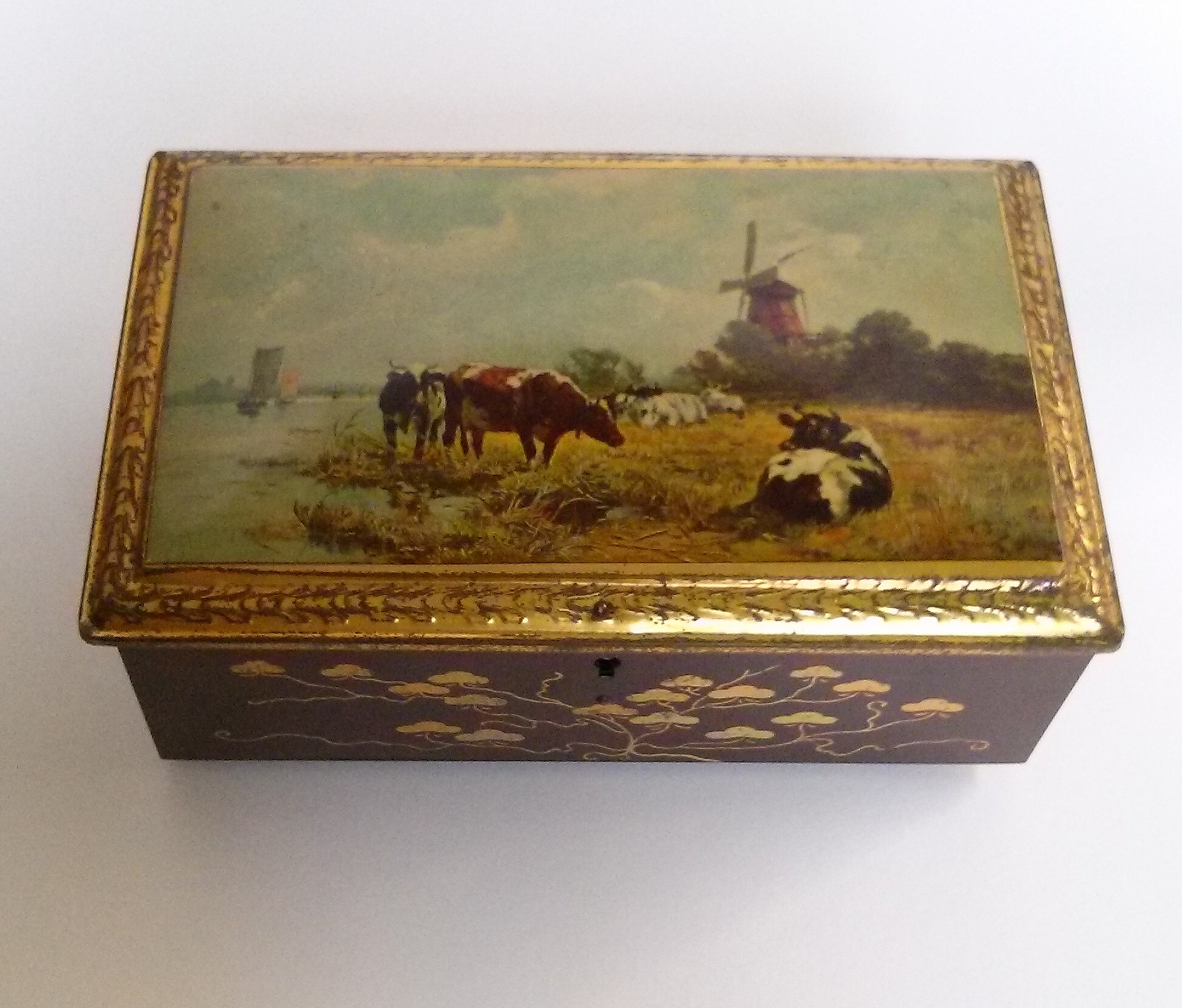 Decoratief bewaarblik Landschap met koeien