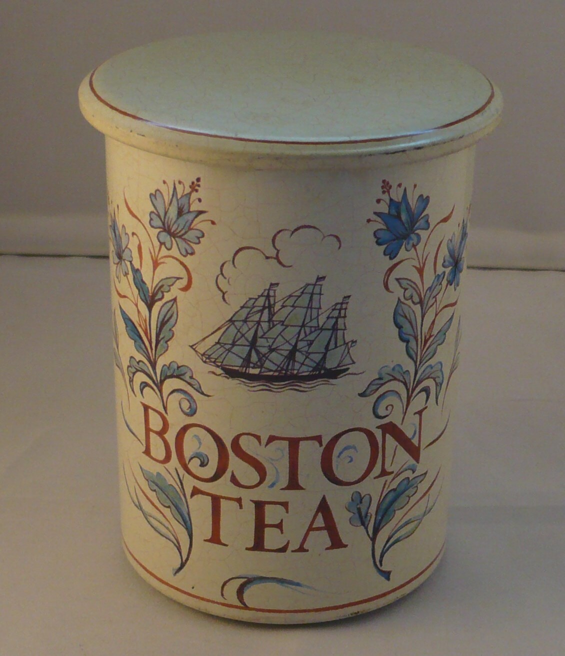 Bewaarblik Boston Tea van de firma H. Smith Groningen