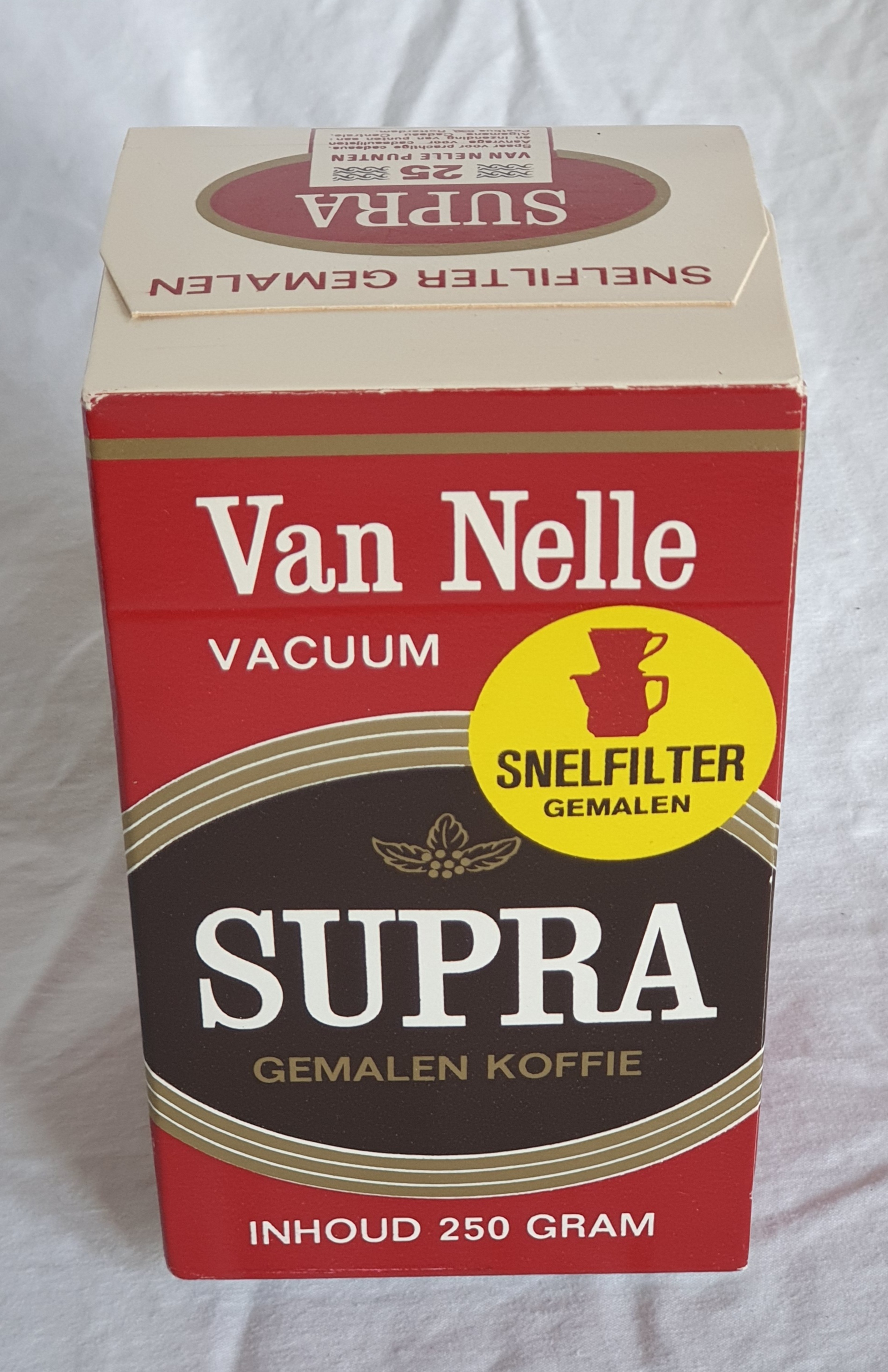 Van Nelle pak Supra gemalen koffie.
