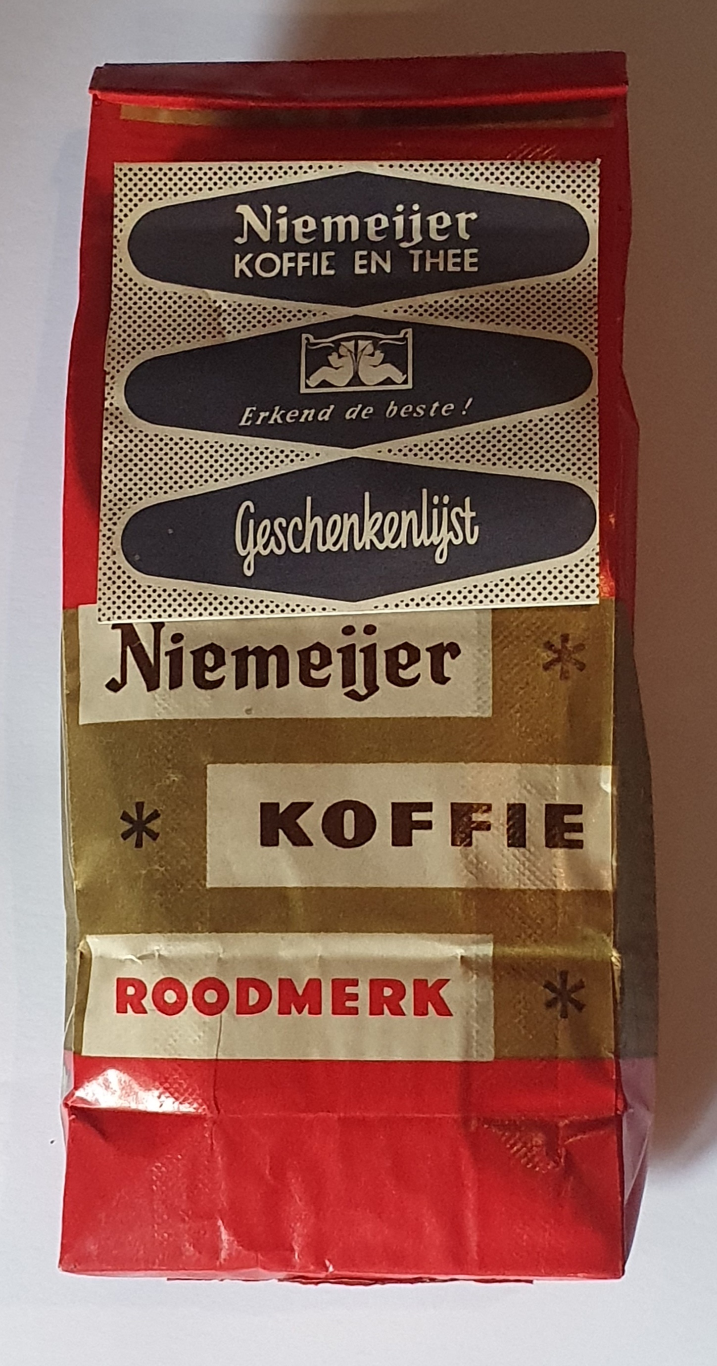 Niemeijer koffie roodmerk pak, 250 gram, met geschenkenlijst