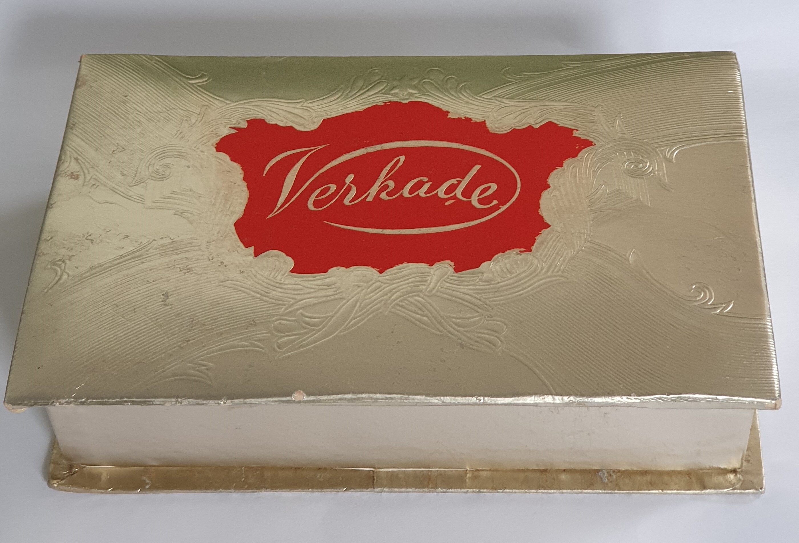 Verkade kartonnen bonbons doos