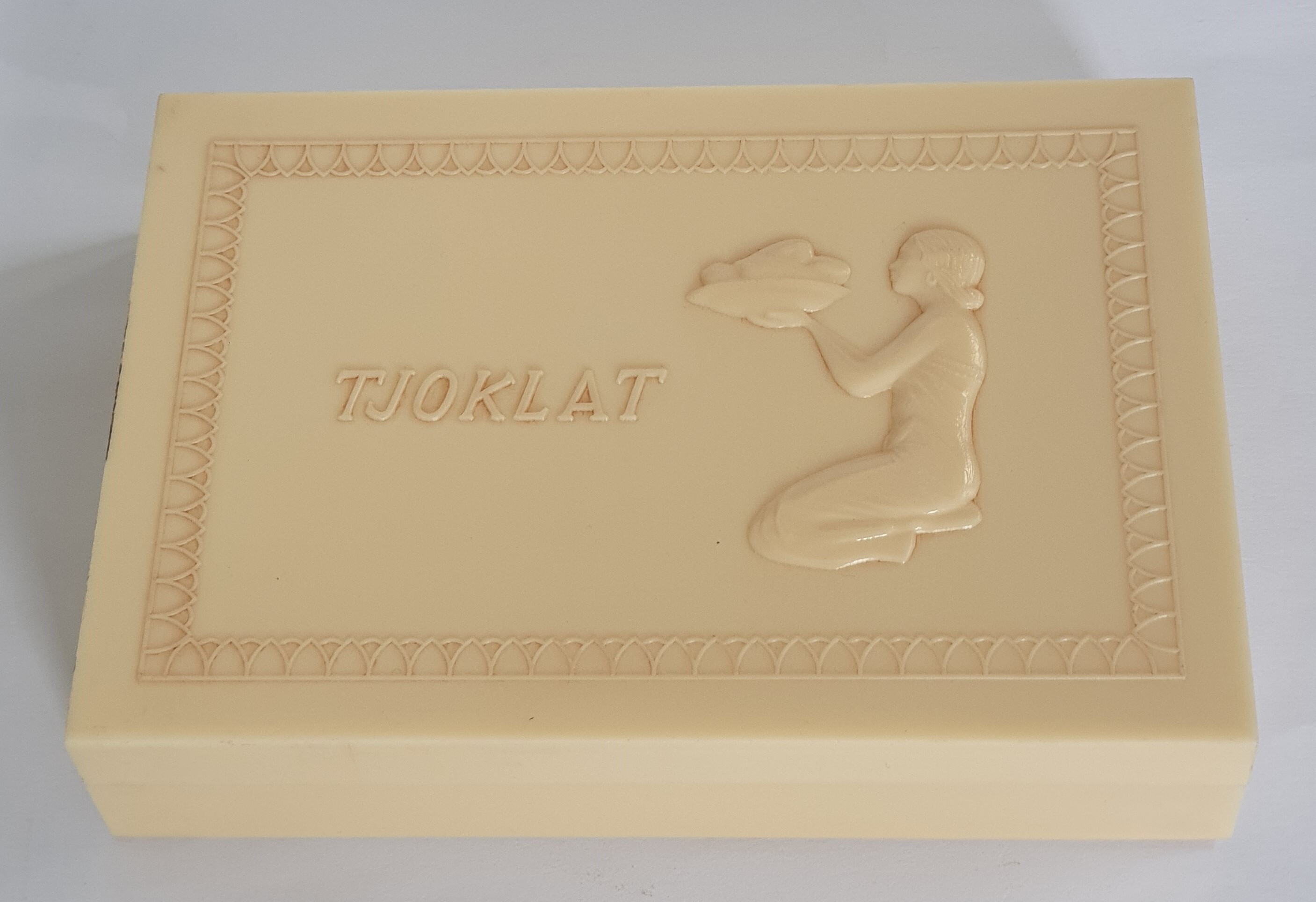 Tjoklat chocolade doos.