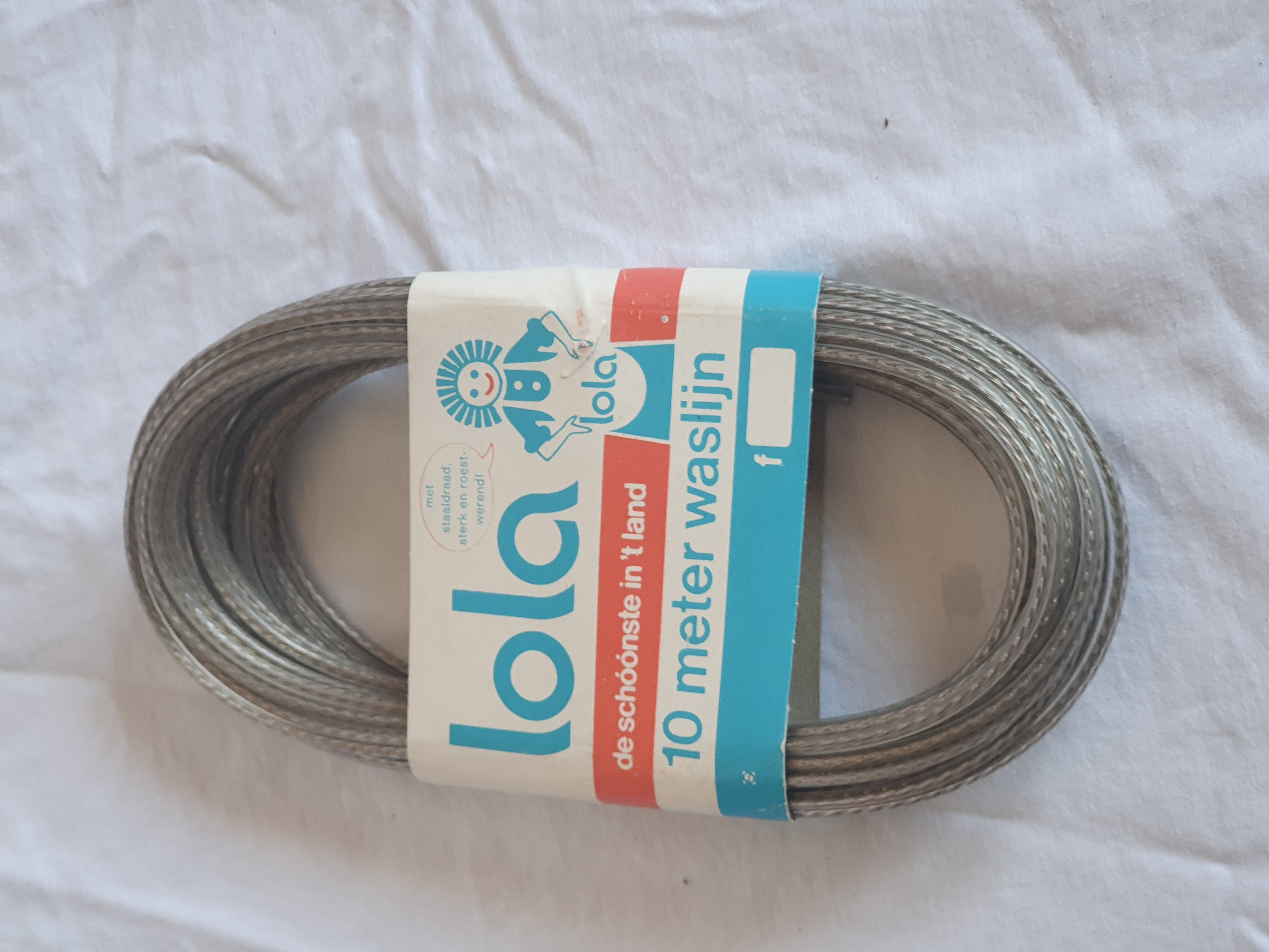 Lola waslijn in originele wikkel.