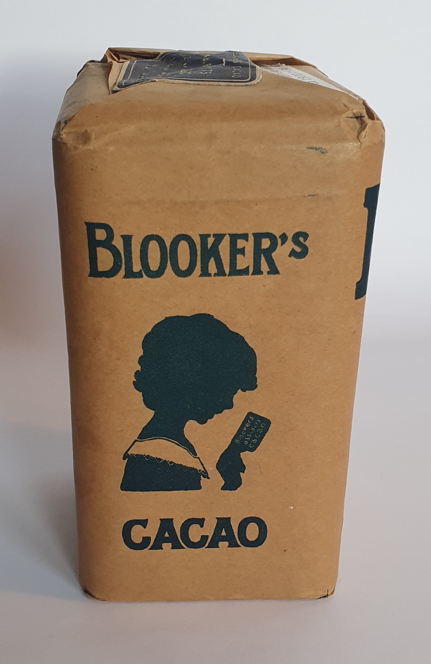 Blooker's Daalders cacao etalageverpakking.
