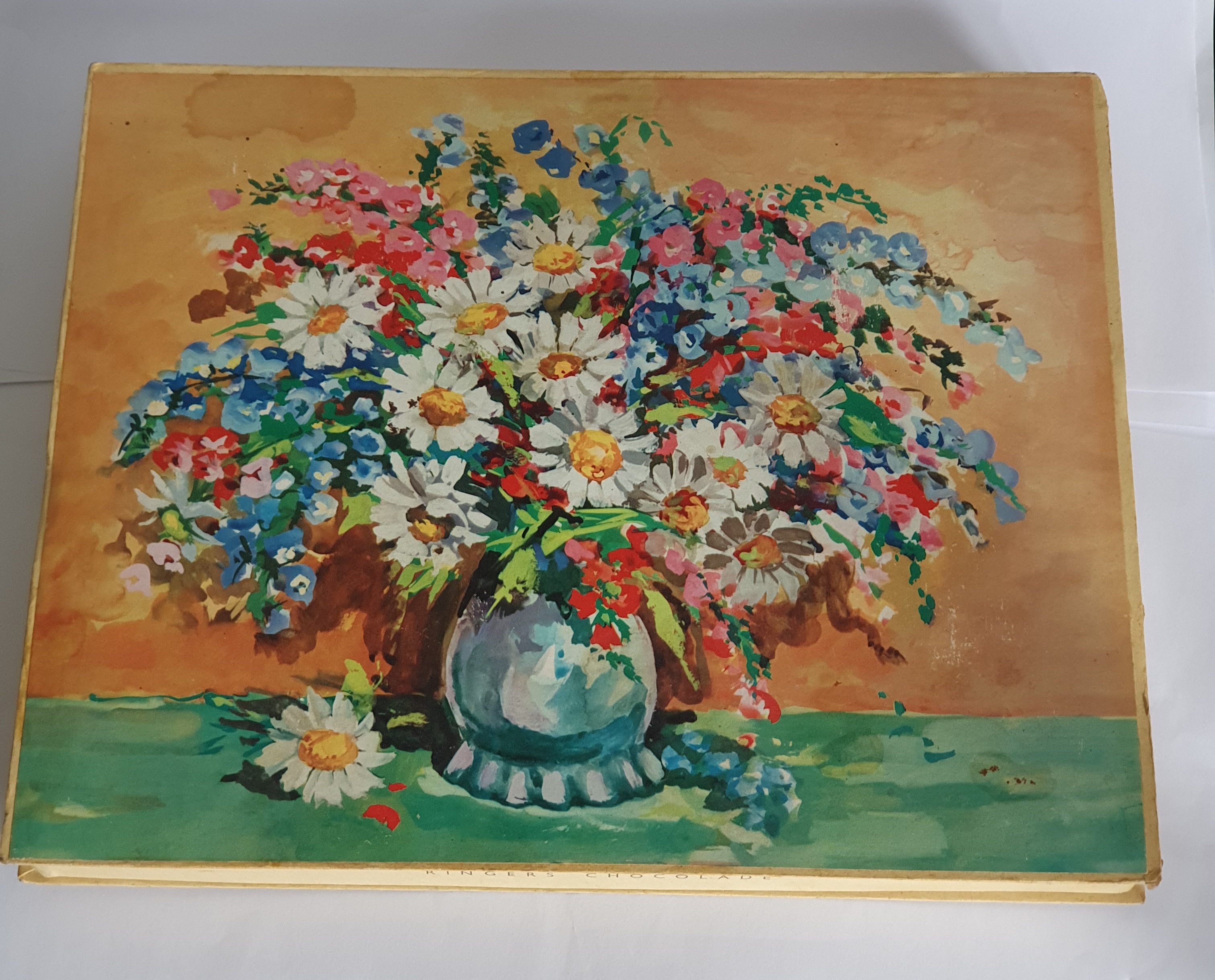 Ringers chocolade bonbondoos met veldboeket