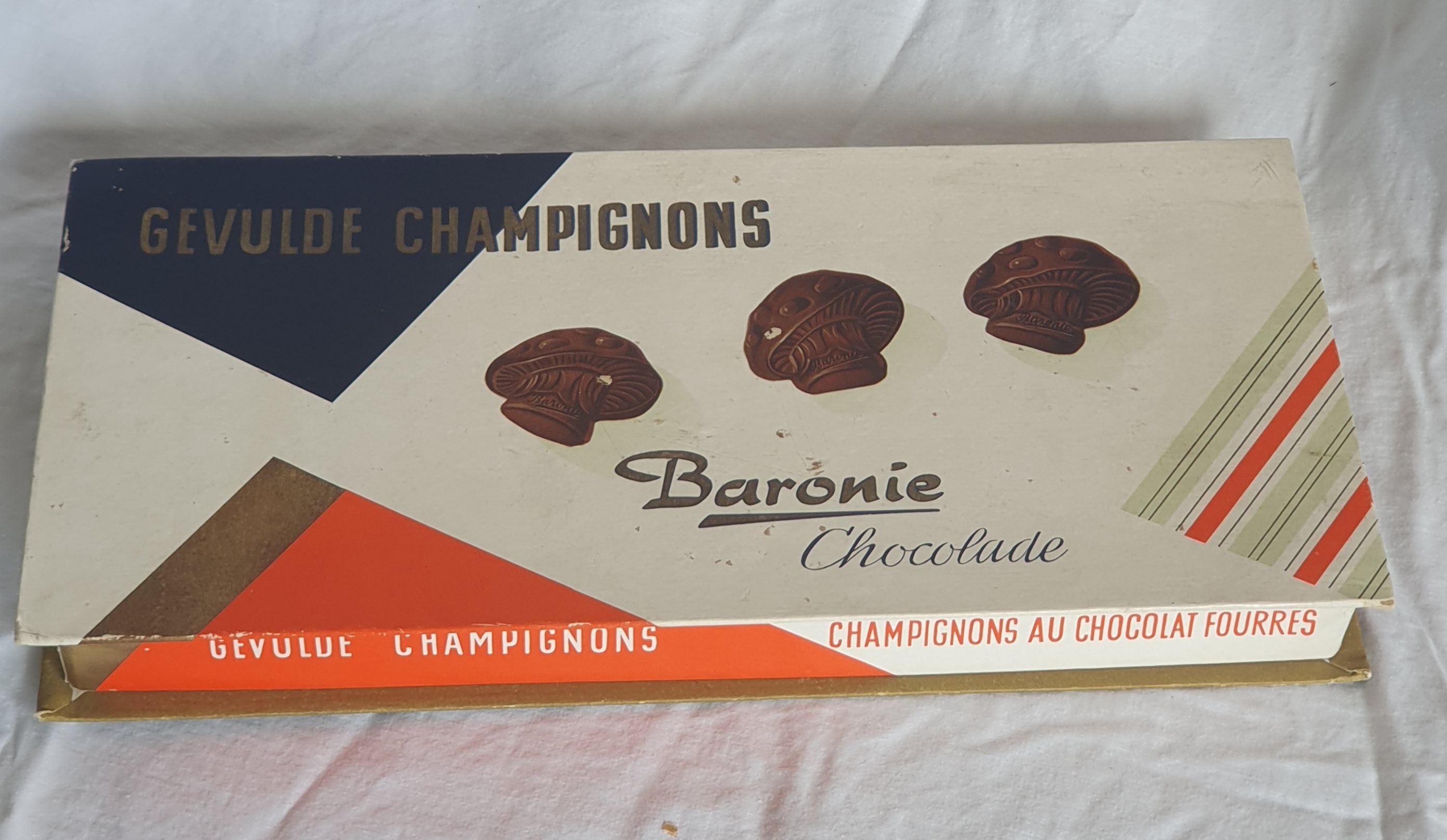 Gevulde champignons, Baronie chocolade, kartonnen doos