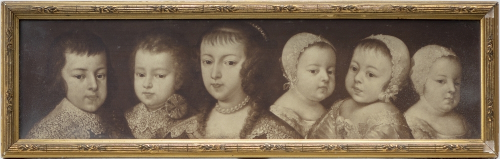 Zes busteportretten van kinderen enin het midden een jonge vrouw.