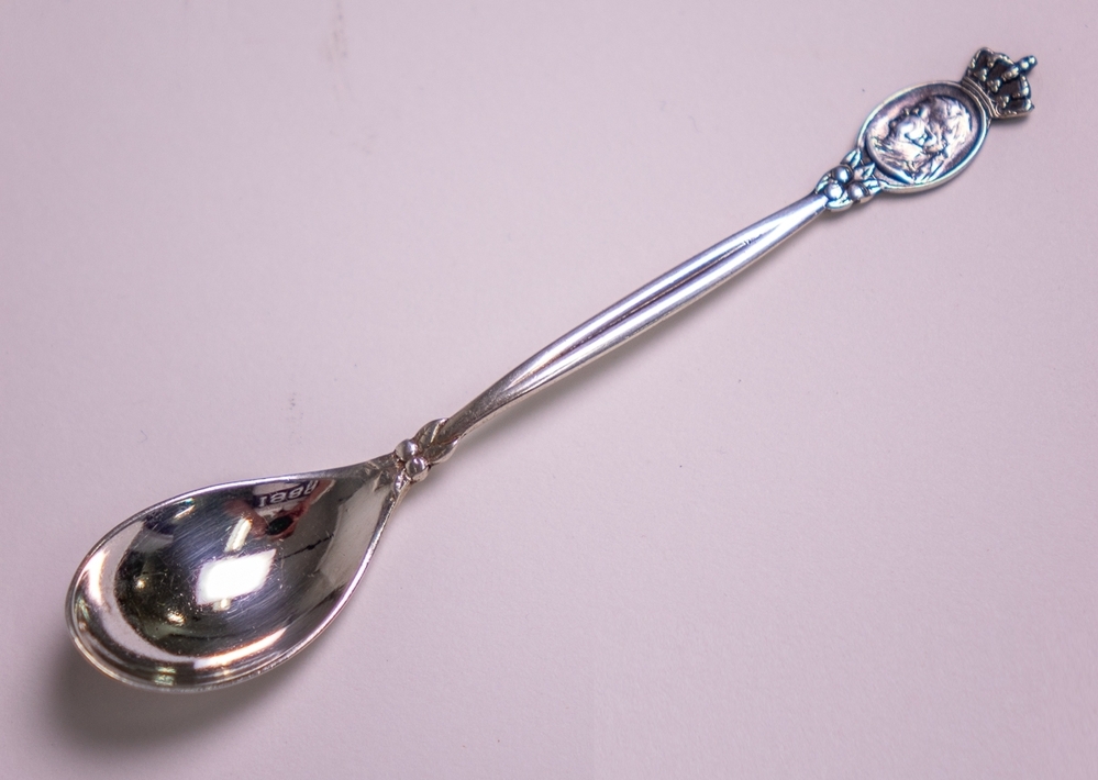 Theelepel Emma, Koningin-Regentes