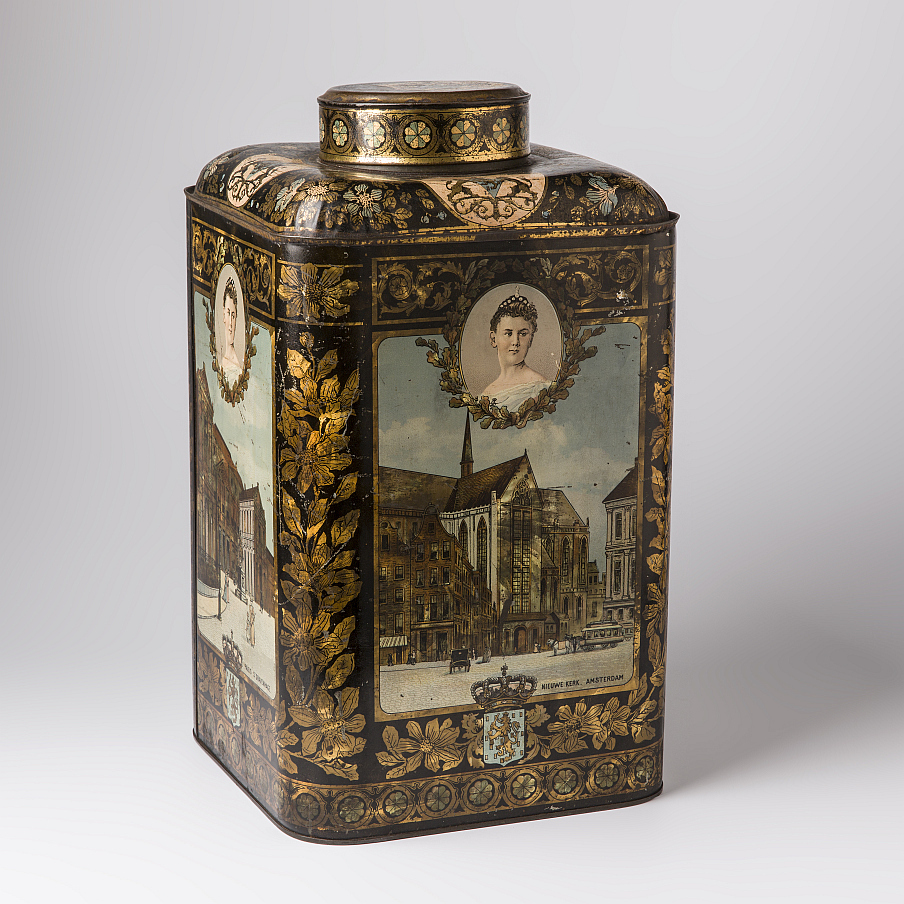 Hoog rechthoekig voorraadblik met rond deksel.