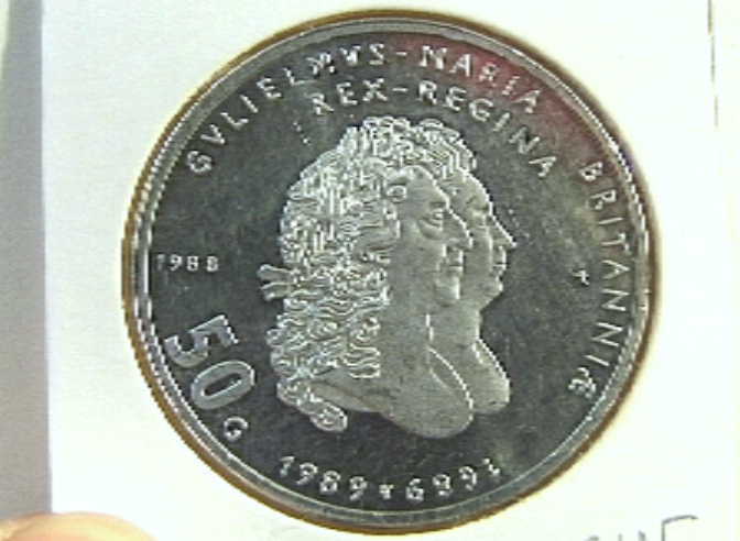 Munt, vijftig gulden, 1988, in kader van viering van driehonderd jaar Nederlands-Britse vriendschap. Naar ontwerp van Karel Martens.