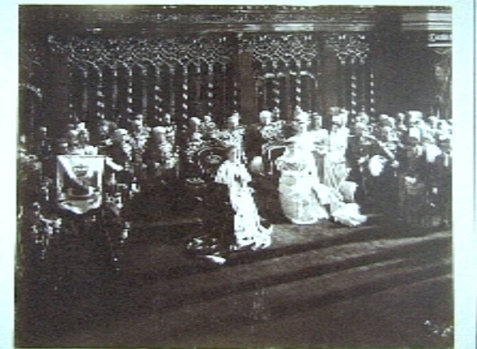 foto van Inhuldiging van koningin Wilhelmina in de Nieuwe Kerk te Amsterdam.