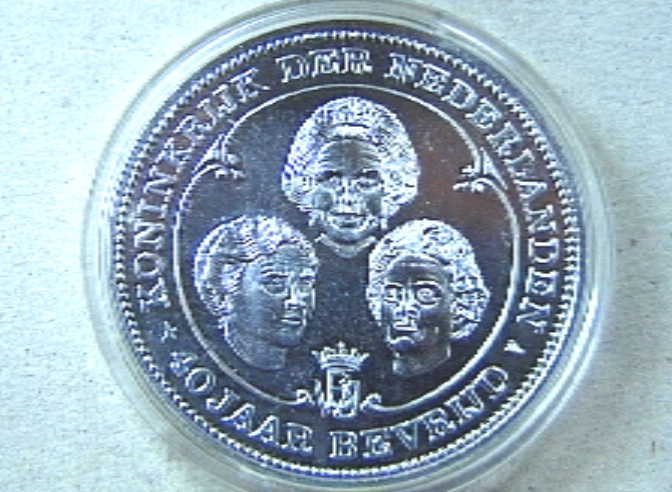 Penning t.g.v. 40-jarige herdenking van de bevrijding van Nederland.