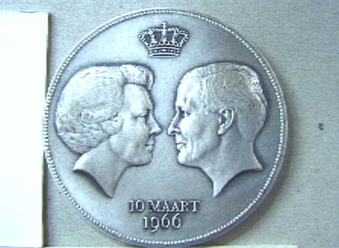 Penning t.g.v. huwelijk Beatrix en Claus.