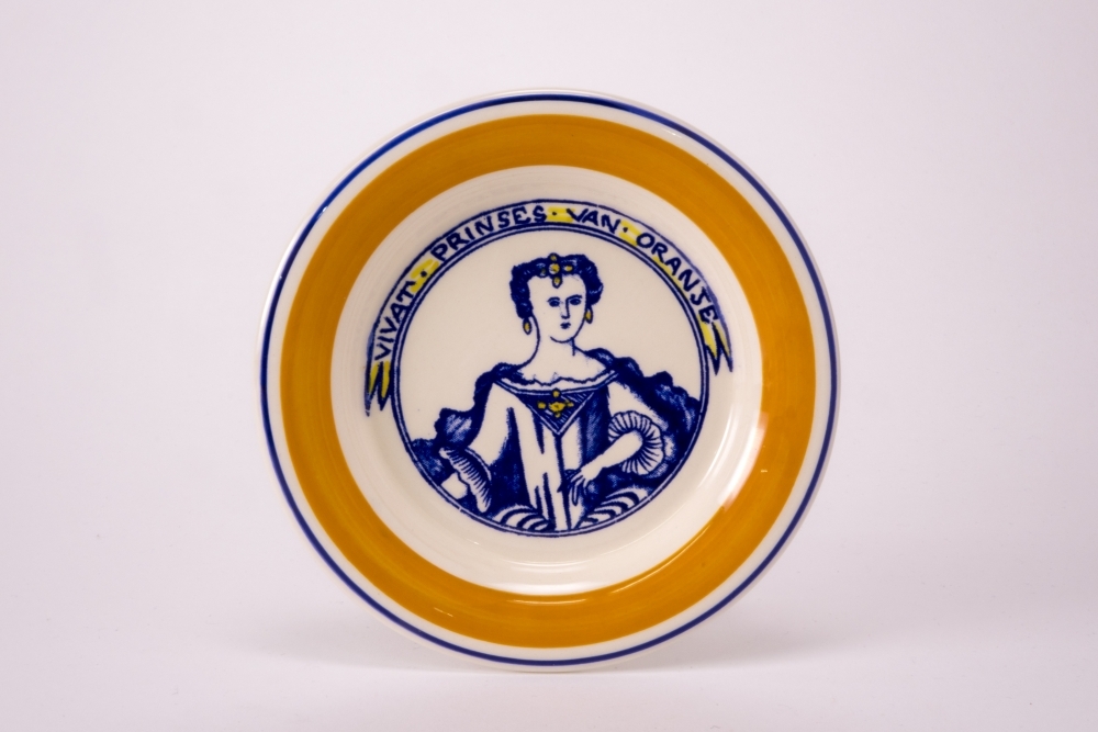 Bord 40 jaar Koninging Wilhelmina