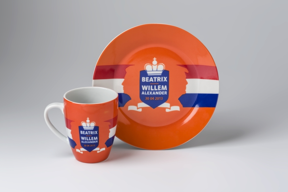 Beker ter herinnering aan de inhuldiging van Willem-Alexander.