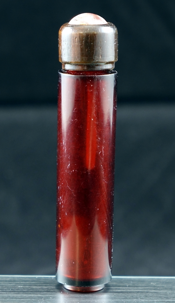 Snuff-bottle