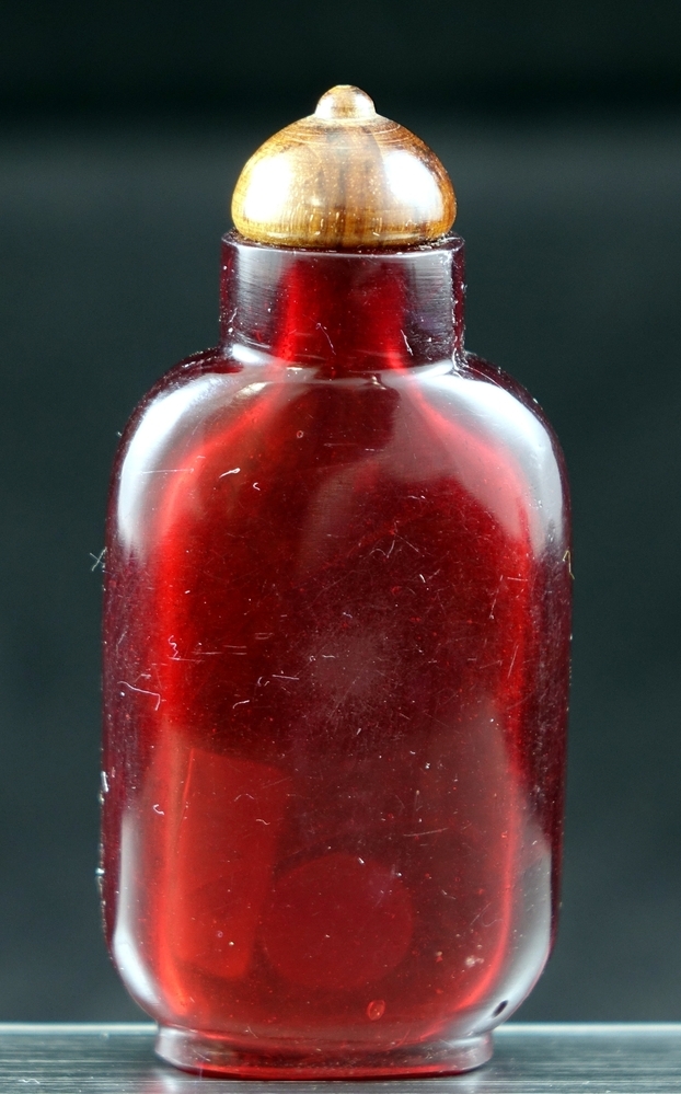 Snuff-bottle