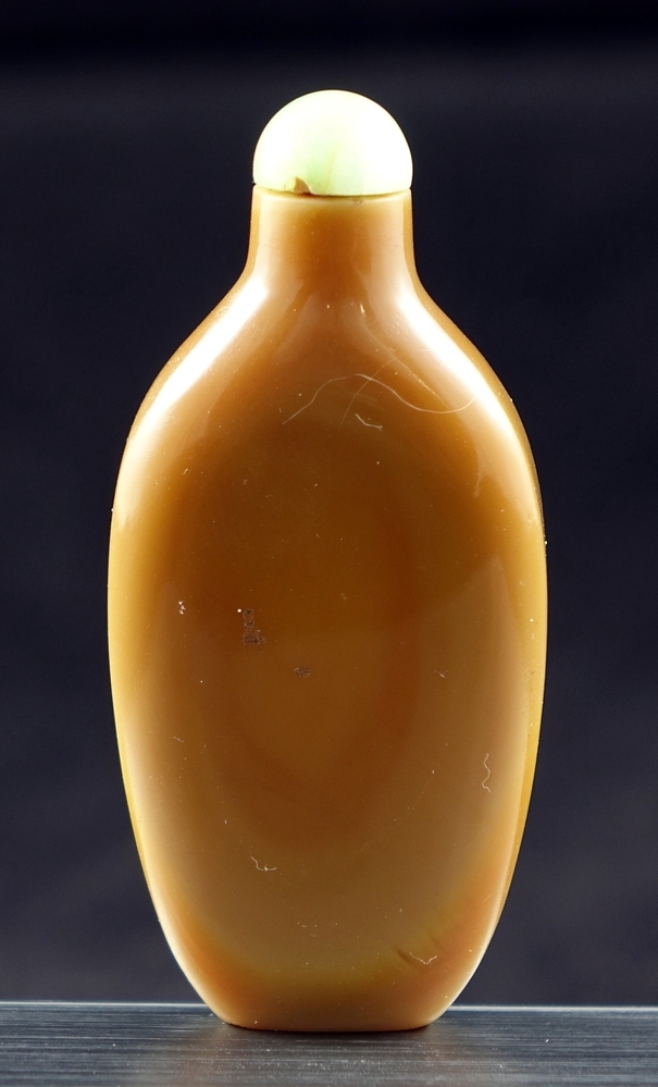 Snuff-bottle