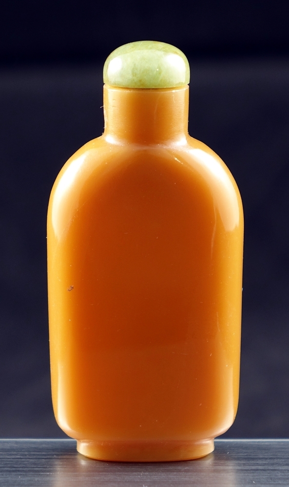 Snuff-bottle