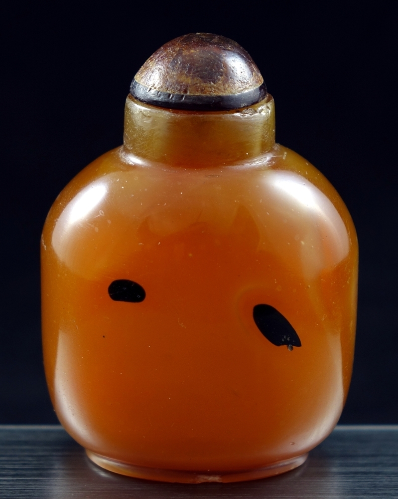Snuff-bottle