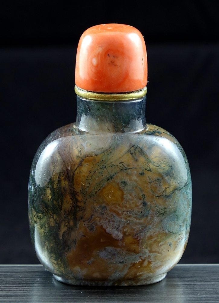 Snuff-bottle