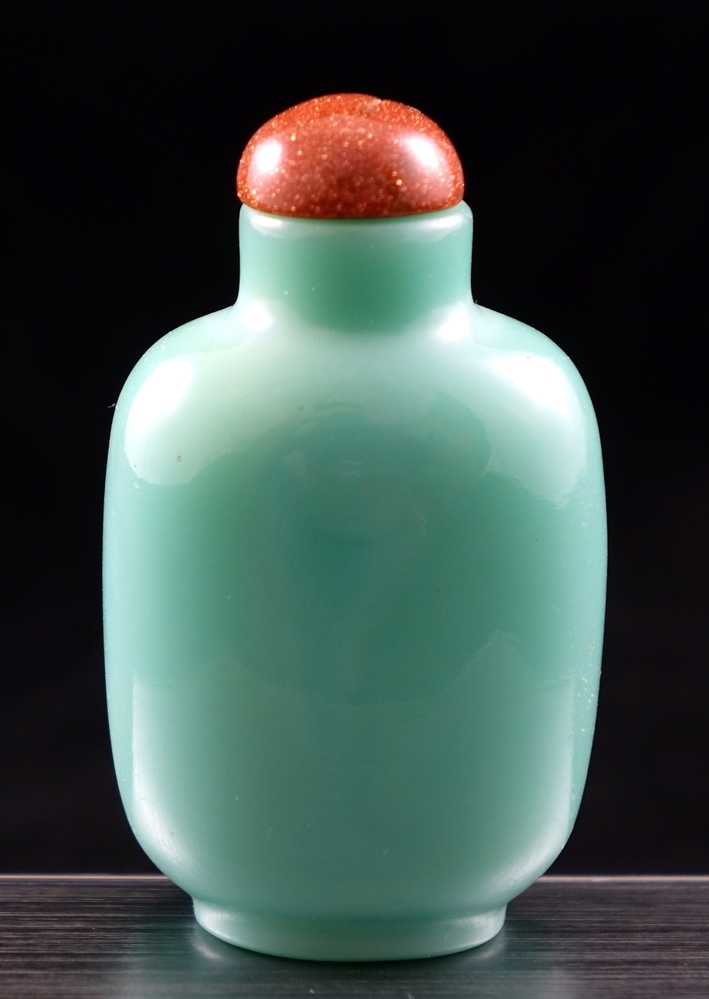 Snuff-bottle