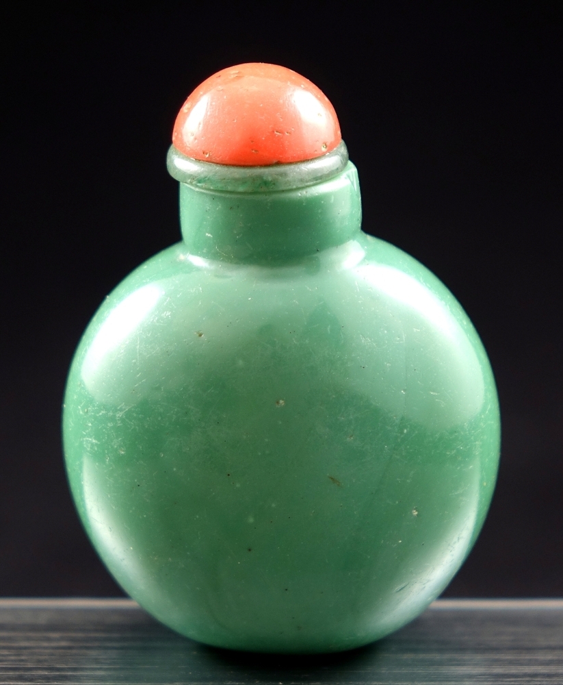 Snuff-bottle