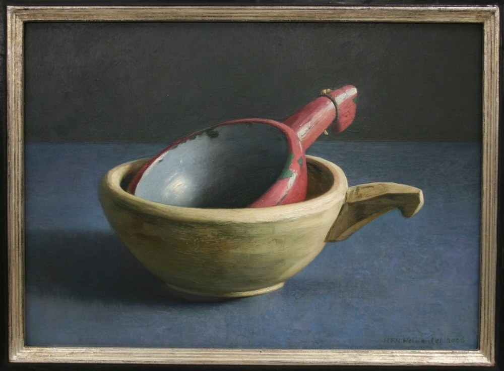 Stilleven met houten nappen.