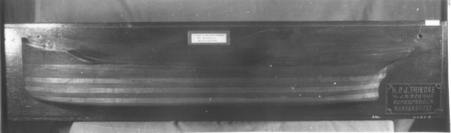 Halfmodel van een motorkustvaarder, begin 20e eeuw