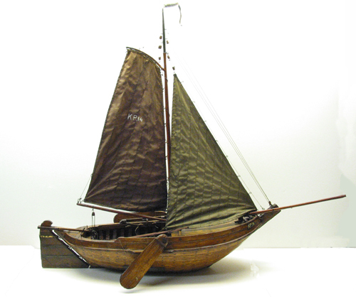Model van een Kamper schokker of schuit K.P. 14.