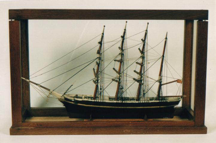 Model van de viermast bark de "Aurora", einde 19e eeuw, gemaakt door Eko de Groot.