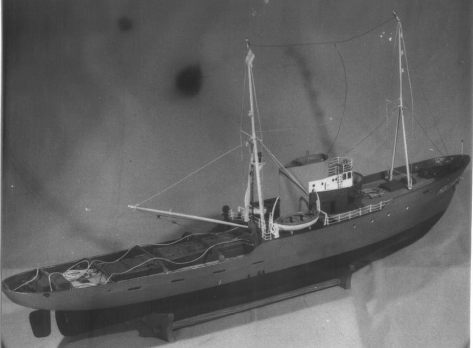 Model van de zeesleepboot "Holland", gemaakt door W.A. Pull Jr., 20ste eeuw.