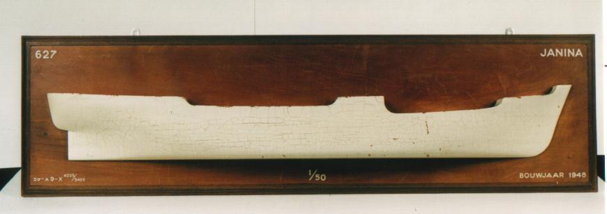 Halfmodel van een coaster "Janina"