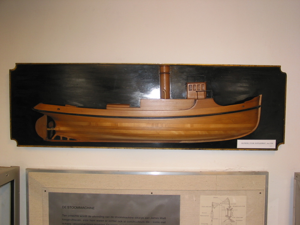 Halfmodel van een stoomkustsleepboot.