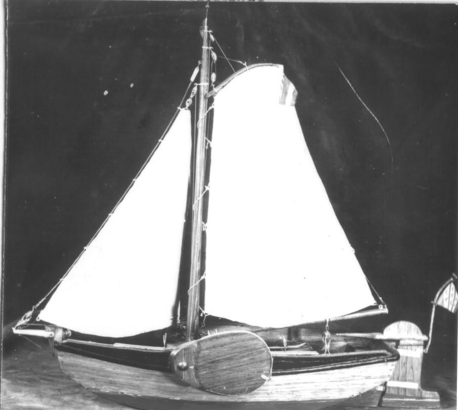 Model van een open zeilschouw, 20e eeuw