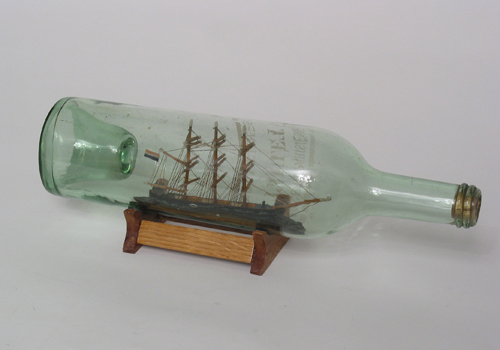 Model volschip in fles