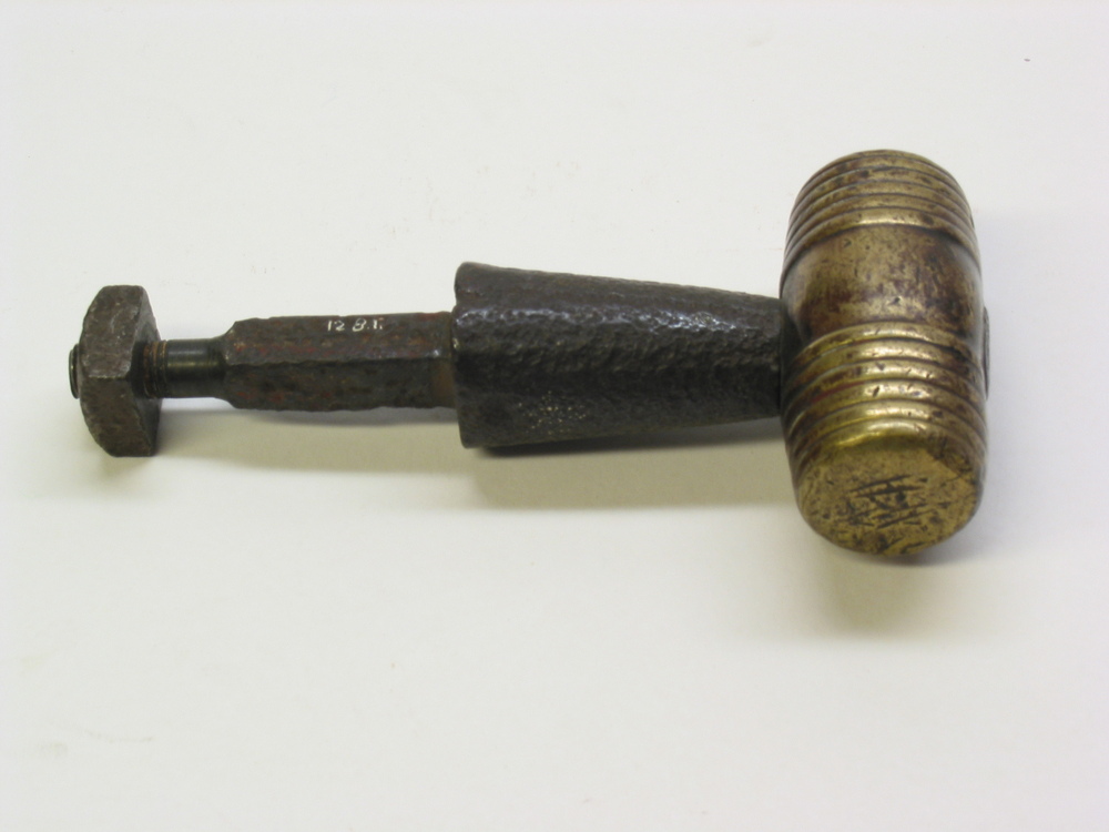 Koperen roertonnetje