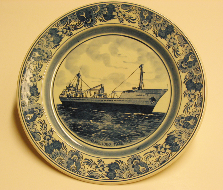 Wandbord ter gelegenheid van de voltooing van de Jasenitz 1972