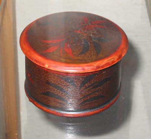 Deksel van Riga doosje uit de nalatenschap van kapitein H.J. Ketelaar, 1906