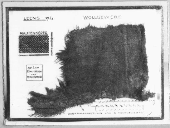 Stukje gewoven wol (Fries laken) uit de wierde te Leens