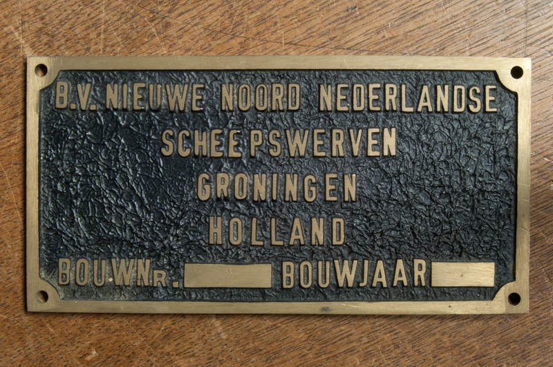 Messing ongebruikte naamplaat van B.V. Nieuwe Noord Nederlandse Scheepswerven Groningen
