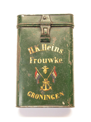 Documentenbus voor scheepspapieren van H.K. Heins, kapitein van het smakschip Frouwke uit Groningen.