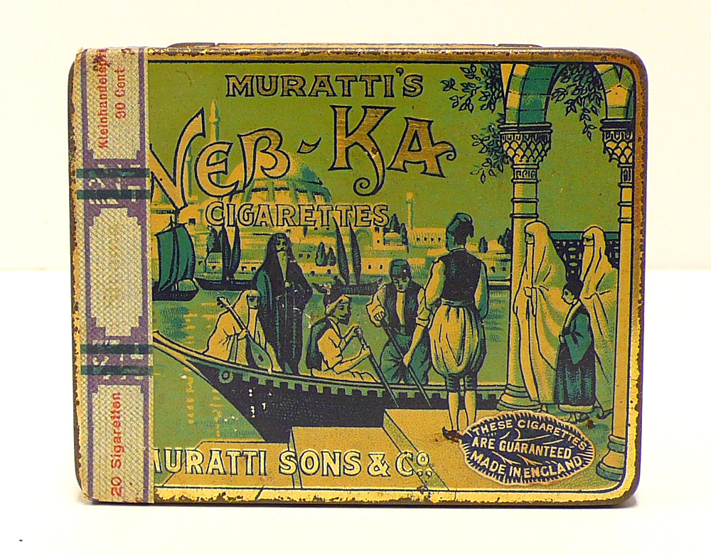 3 blikjes "Muratti's Neb-Ka cigarettes" 20 stuks, met afbeelding van Arabische figuren in een bootje aan de kade. gemaakt in Engeland.