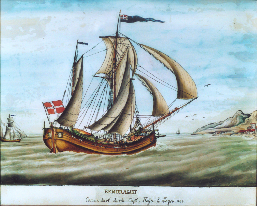 Kofschip 'Eendraght' onder neutrale Deense vlag. Kapitein Heijo E. Jager uit Delfzijl, achterglasschildering 1803.