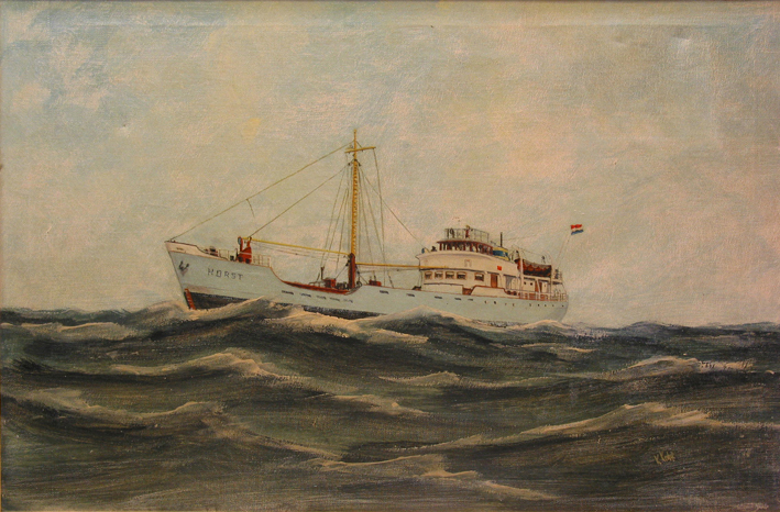 Scheepsportret van de kustvaarder 'Horst' op volle zee, olieverf op doek door K. Koster, ca. 1950-1975.