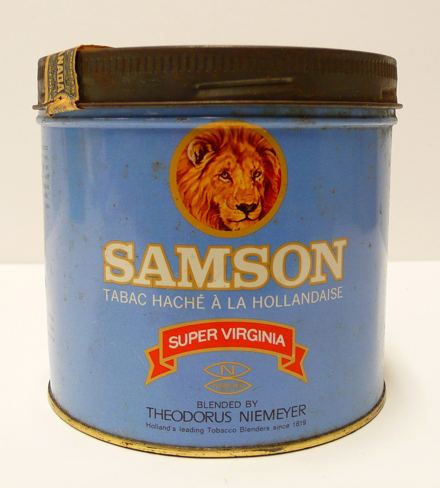 Tabaksblik van het merk Samson, geproduceerd door Theodorus Niemeijer te Groningen.