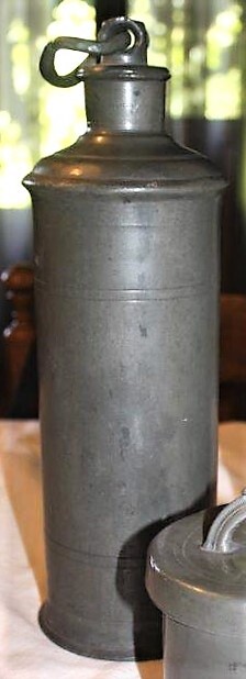 Tinnen kruik, vervaardigd door B.Stok Groningen