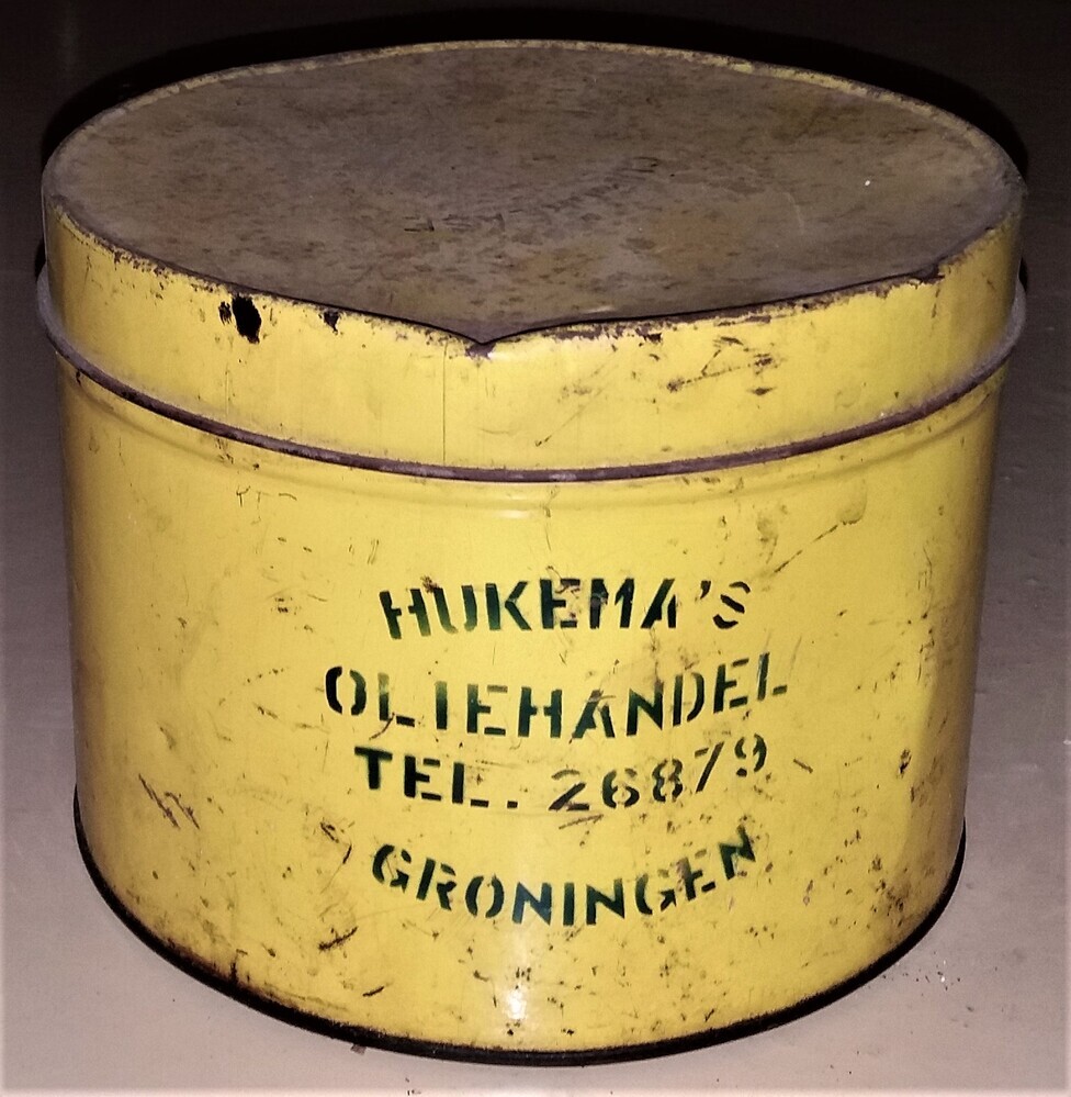 Rond blik, Hukema's oliehandel Groningen